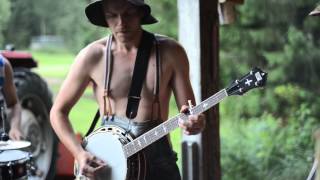 Thunderstruck by Steve'n'Seagulls  LIVE 