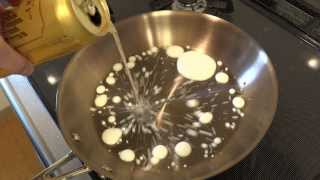 Beer in the pan 熱いフライパンにビールを入れると不思議